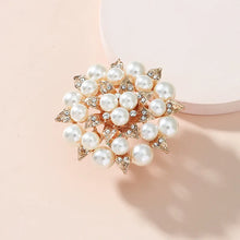 Load image into Gallery viewer, Elegant White Pearl Ring
