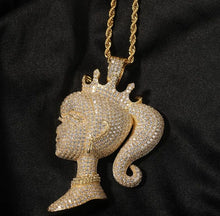 Cargar imagen en el visor de la galería, Bling Girl Pendant
