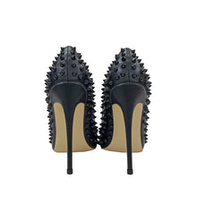 Cargar imagen en el visor de la galería, Pointed Black Pumps
