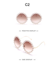 Cargar imagen en el visor de la galería, Pearl Round Luxury Sunglasses
