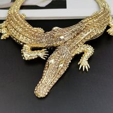 Cargar imagen en el visor de la galería, Crocodile Choker
