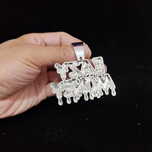 Cargar imagen en el visor de la galería, Iced Out &quot;Eazy Money&quot; Pendant Necklace
